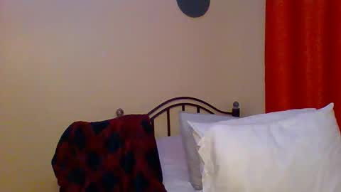 Zlatann2012 online show from 02-24-25, 06:58