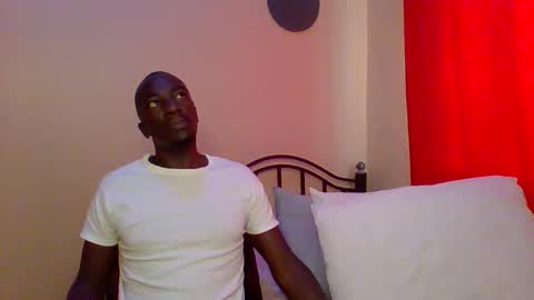 Zlatann2012 online show from 02-25-25, 08:14