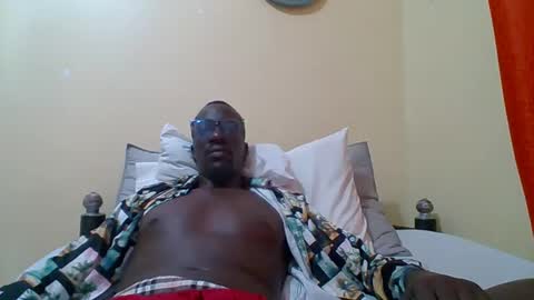 Zlatann2012 online show from 09-26-25, 06:45