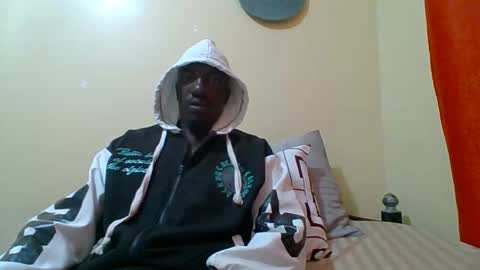 Zlatann2012 online show from 10-17-25, 01:53