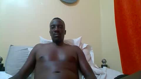 Zlatann2012 online show from 11-17-25, 10:04