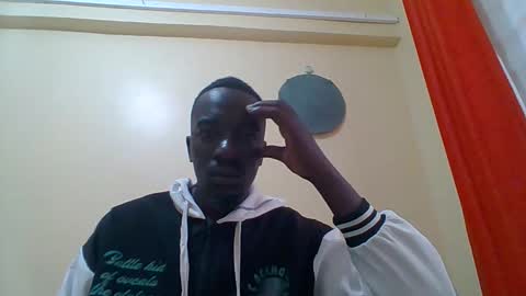 Snapshot of zlatann2012 chatting on 01-06-26, 06:50 Zlatann2012 online show from 01-06-26, 06:50