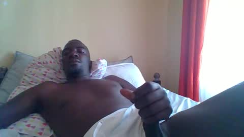 Snapshot of zlatann2012 chatting on 01-08-26, 11:45 Zlatann2012 online show from 01-08-26, 11:45