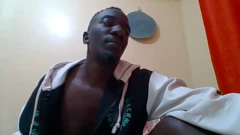 Snapshot of zlatann2012 chatting on 01-17-26, 06:55 Zlatann2012 online show from 01-17-26, 06:55