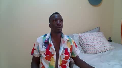 Snapshot of zlatann2012 chatting on 02-06-26, 10:51 Zlatann2012 online show from 02-06-26, 10:51