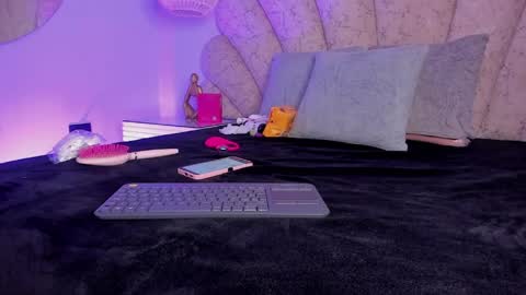 zoe_blosson online show from 05-26-26, 03:02