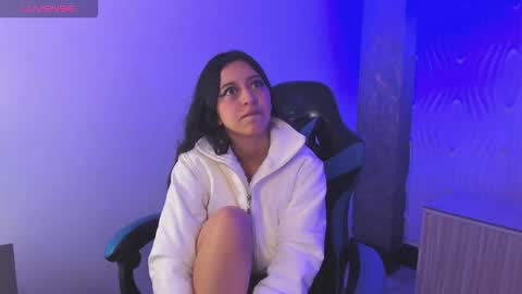 Z O E online show from 09-18-25, 08:44