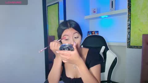 Z O E online show from 11-18-25, 07:29