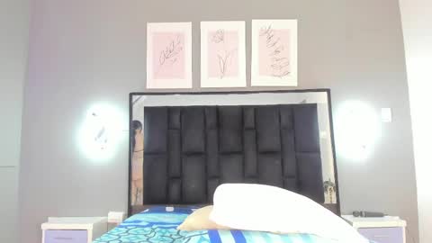 zoe_curvyy online show from 06-09-26, 12:06