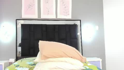 zoe_curvyy online show from 07-08-26, 12:09
