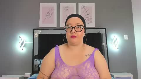 zoe_curvyy online show from 07-09-26, 12:09