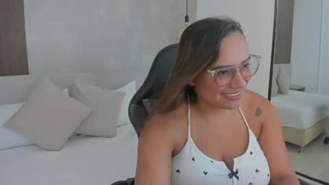 Zoe  online show from 06-03-26, 02:33