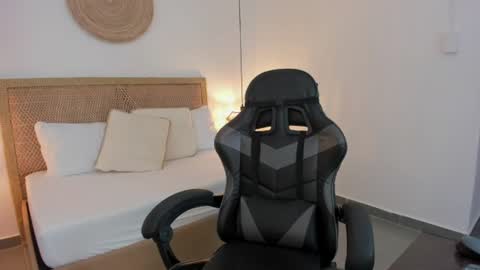 Zoe  online show from 07-28-26, 12:48