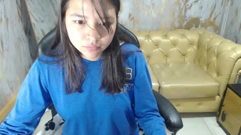 Snapshot of zoe_dash_a chatting on 05-15-26, 01:51 Zoe online show from 05-15-26, 01:51