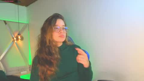 Snapshot of zoe_dear chatting on 05-21-26, 01:40 zoe_dear online show from 05-21-26, 01:40