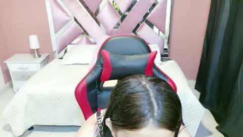 zoe online show from 04-07-26, 12:27