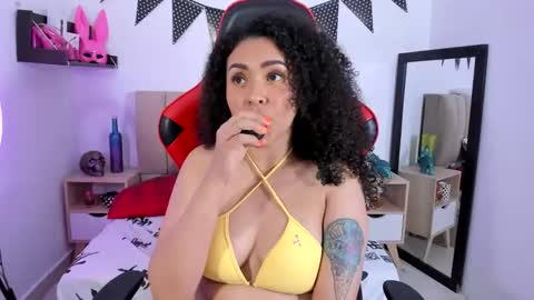 Snapshot of zoe_gruber chatting on 12-07-24, 01:58 Zoe Gruber online show from 12-07-24, 01:58