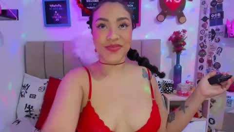 Snapshot of zoe_gruber chatting on 02-13-25, 02:23 Zoe Gruber online show from 02-13-25, 02:23