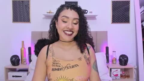 Snapshot of zoe_gruber chatting on 10-17-25, 07:38 Zoe Gruber online show from 10-17-25, 07:38