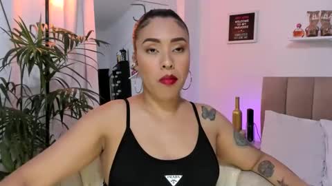 Snapshot of zoe_gruber chatting on 11-23-25, 09:47 Zoe Gruber online show from 11-23-25, 09:47