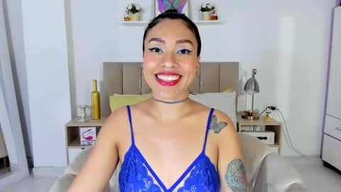 Snapshot of zoe_gruber chatting on 05-08-26, 01:33 Zoe Gruber online show from 05-08-26, 01:33