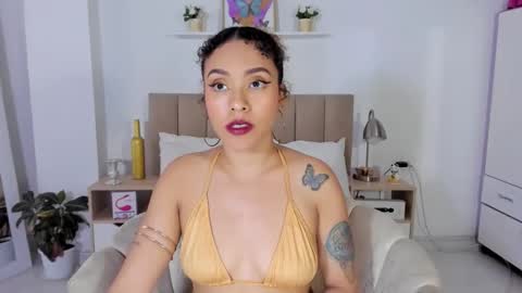 Snapshot of zoe_gruber chatting on 05-31-26, 11:06 Zoe Gruber online show from 05-31-26, 11:06