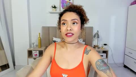 Snapshot of zoe_gruber chatting on 06-11-26, 02:53 Zoe Gruber online show from 06-11-26, 02:53