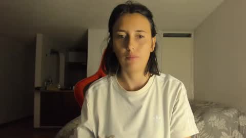 ZOE online show from 02-14-25, 01:34
