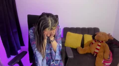 Snapshot of zoe_jeane_beker chatting on 02-08-26, 09:07 ZOE online show from 02-08-26, 09:07