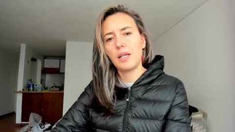 Snapshot of zoe_jeane_beker chatting on 02-17-26, 07:09 ZOE online show from 02-17-26, 07:09