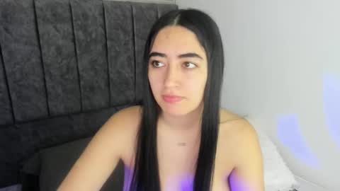 zoe_jones7 online show from 10-29-25, 02:47