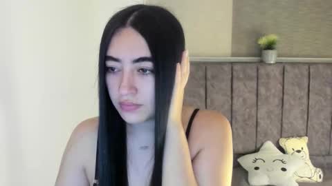 zoe_jones7 online show from 12-15-25, 04:06