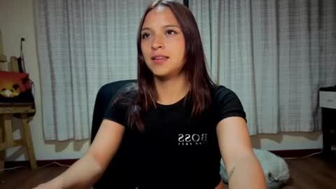 Snapshot of zoe_khall chatting on 05-20-26, 04:18 ZOE online show from 05-20-26, 04:18