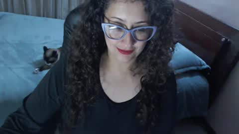 Snapshot of zoe_koller chatting on 09-24-25, 11:19 Zoe Koller online show from 09-24-25, 11:19