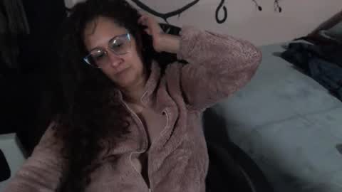 Snapshot of zoe_koller chatting on 04-21-26, 01:42 Zoe Koller online show from 04-21-26, 01:42