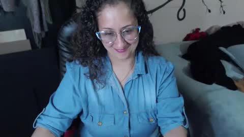 Snapshot of zoe_koller chatting on 05-09-26, 03:56 Zoe Koller online show from 05-09-26, 03:56