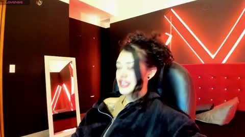 zoe  online show from 05-21-26, 03:57