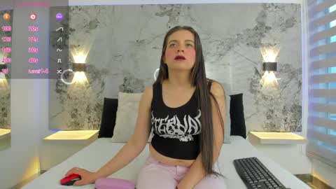 Zoe online show from 04-06-26, 11:44