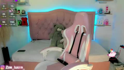 Zoe online show from 03-10-26, 09:53