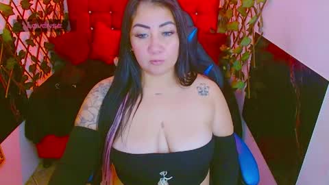 zoe_naughty22 online show from 06-05-26, 06:52