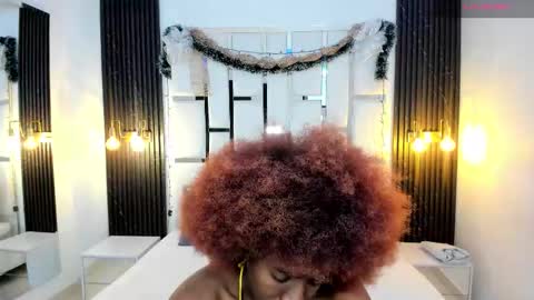 Zoe Novakk  online show from 12-16-25, 02:11