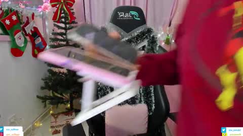 zoe_sullivan_ online show from 11-21-25, 09:30