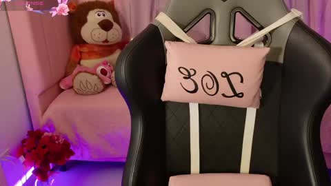 zoe_sullivan_ online show from 05-16-26, 09:28