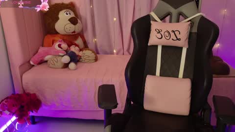 zoe_sullivan_ online show from 06-01-26, 09:11