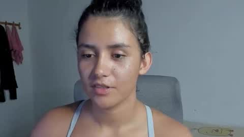 Snapshot of zoe_wattson chatting on 05-18-26, 02:51 Zoe online show from 05-18-26, 02:51
