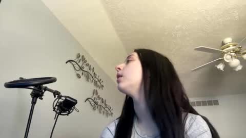 Snapshot of zoeapolo chatting on 04-02-26, 07:33 zoeapolo online show from 04-02-26, 07:33