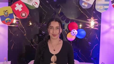 Snapshot of zoeblissxxx chatting on 07-10-26, 11:35 zoee online show from 07-10-26, 11:35