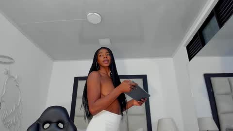 Snapshot of zoecarrter chatting on 10-06-25, 08:06 Zoecarrter online show from 10-06-25, 08:06