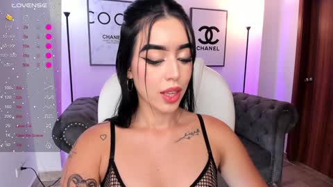 Snapshot of zoee_jackson chatting on 01-02-25, 06:34 zoee jackson online show from 01-02-25, 06:34