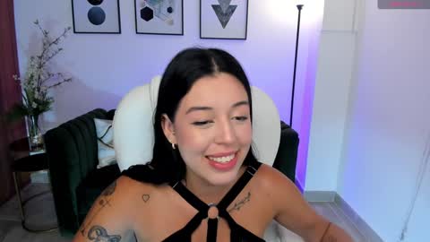 Snapshot of zoee_jackson chatting on 01-17-25, 10:01 zoee jackson online show from 01-17-25, 10:01